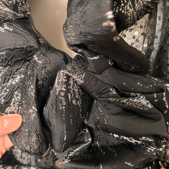 Glamorous Black Floral Christmas Mesh Sequins Off-Shoulder Dress - Picture 12 of 16